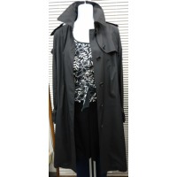 洋服・婦人服・ダンス服の古着宅配・出張買取【クリスタル】お役に立てるリサイクルショップ 婦人服【ブランド】買取りました。 ハロッズ　コート（オフホワイト） PREFERIR プレフェリール　プルオーバー（オフホワイト） ELLE　エル　スカート（緑レース） 買取のご用命は宅配・出張買取をご利用ください。